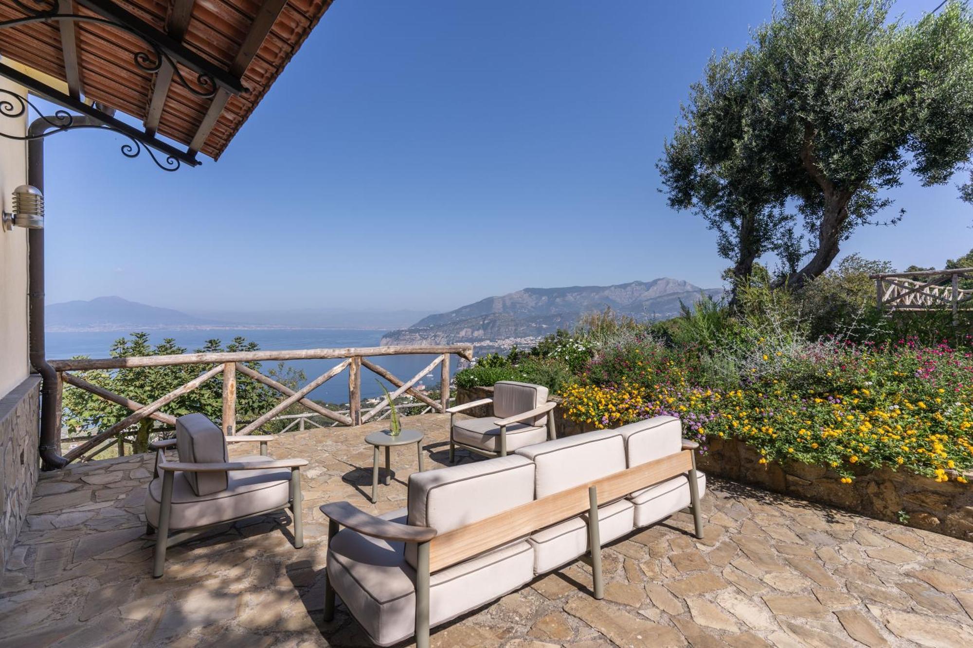 Villa Giulia Boutique Views Pool And Guest Services Sorrento Exterior photo